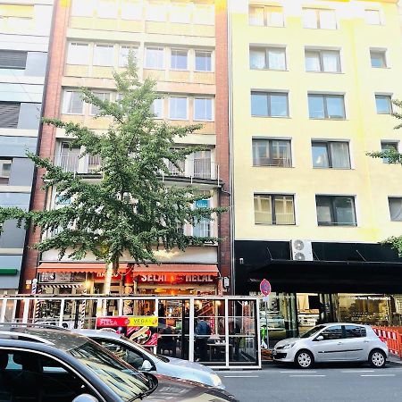 Zentrale Wohnung Direkt Am Hauptbahnhof - Bismarck Düsseldorf Buitenkant foto
