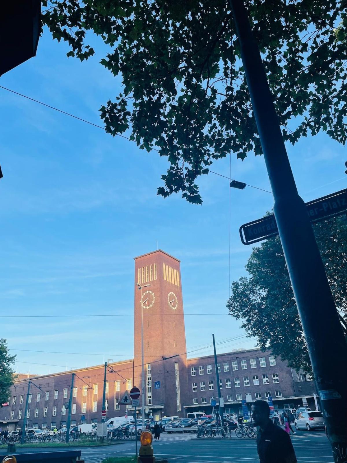 Zentrale Wohnung Direkt Am Hauptbahnhof - Bismarck Düsseldorf Buitenkant foto