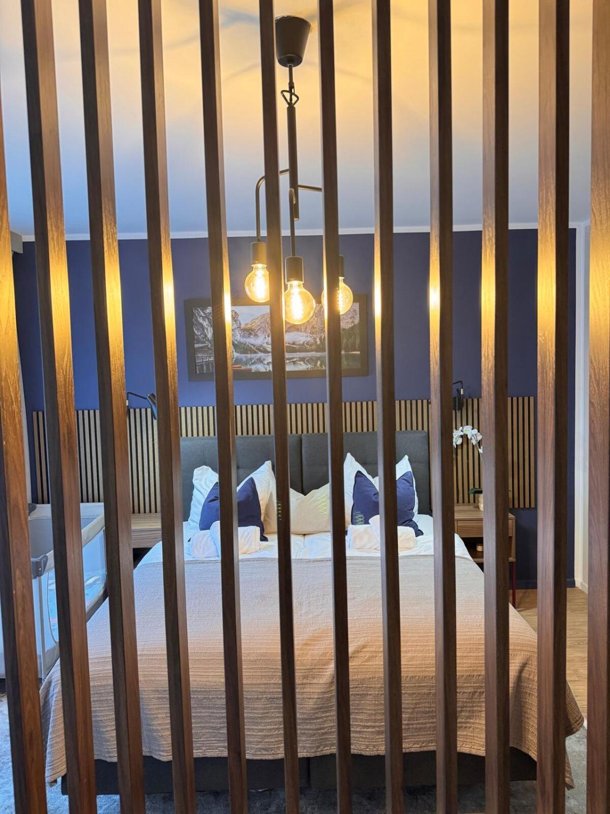 Zentrale Wohnung Direkt Am Hauptbahnhof - Bismarck Düsseldorf Buitenkant foto