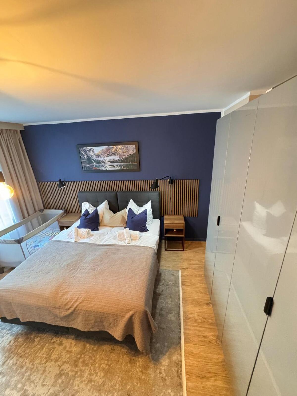 Zentrale Wohnung Direkt Am Hauptbahnhof - Bismarck Düsseldorf Buitenkant foto